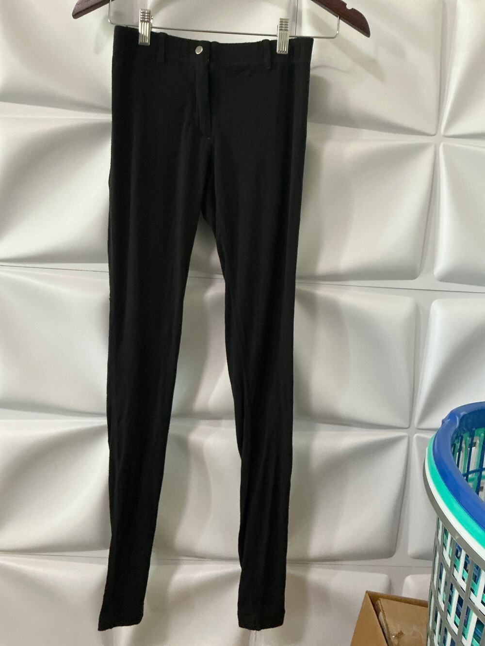 BCBGeneration Black Skinny Leg Ponte Stretch Knit Dress pants Women's Size Small